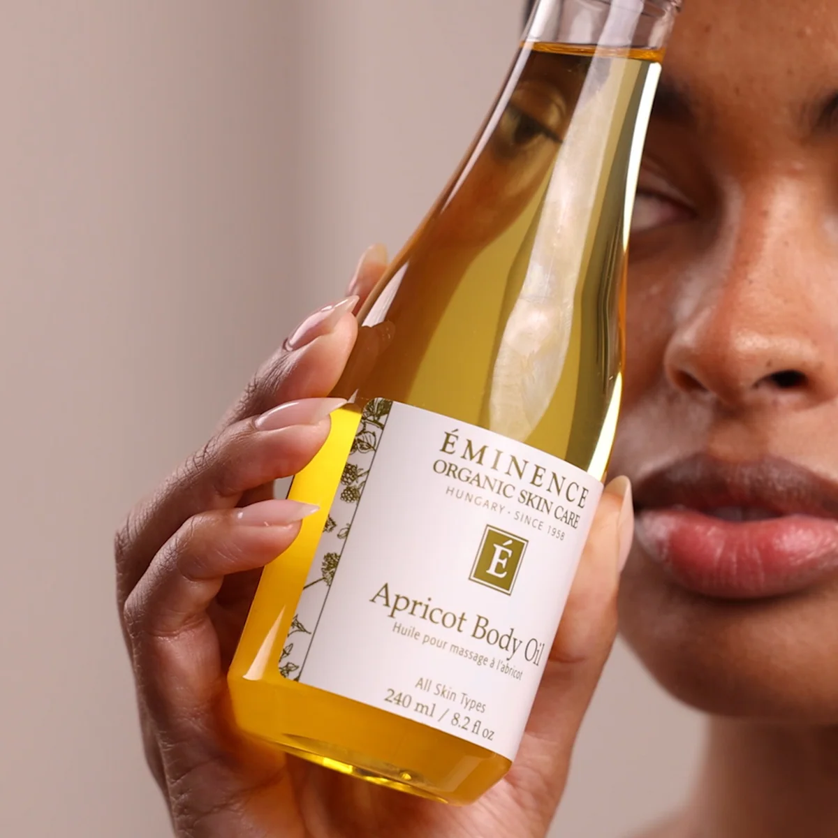 Eminence Organics Apricot Body Oil - Image 3