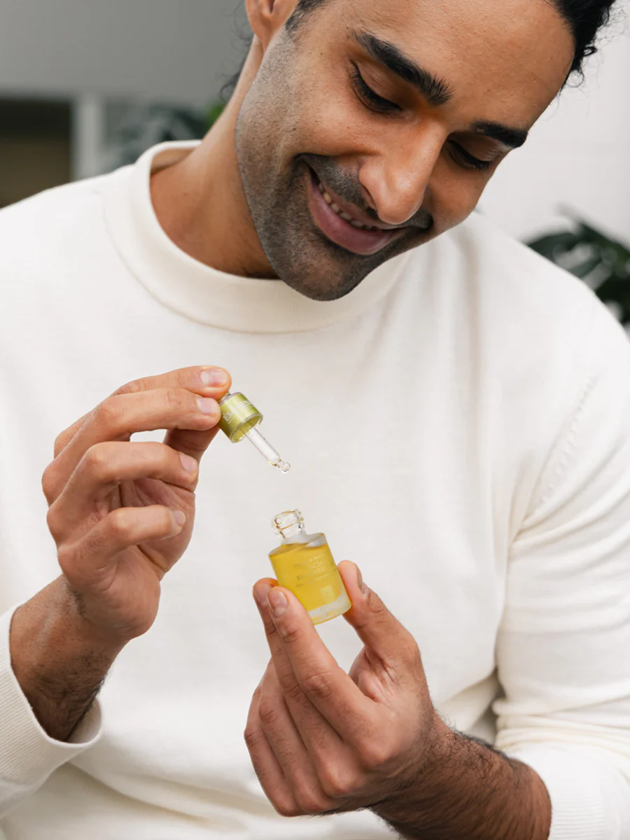 Eminence Organics Facial Recovery Oil - Image 4