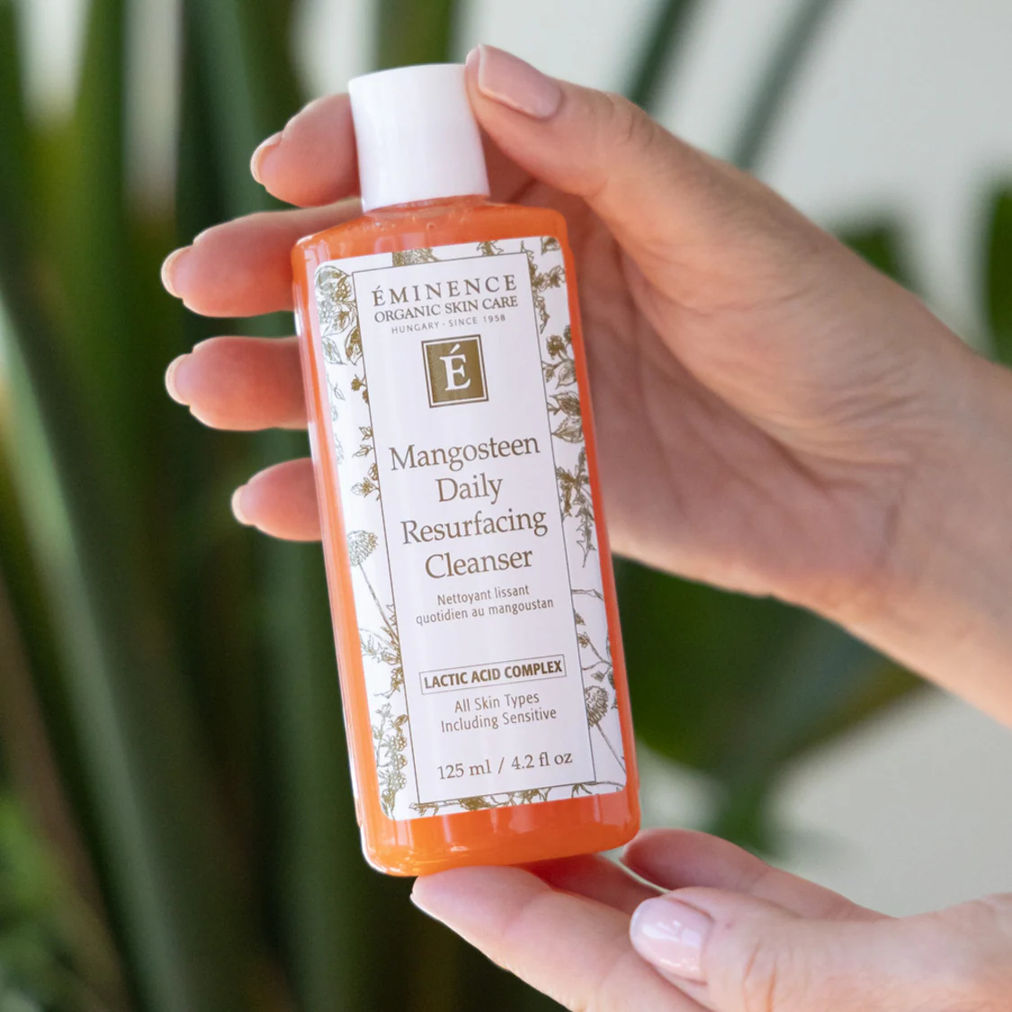 Eminence Organics Mangosteen Daily Resurfacing Cleanser - Image 4