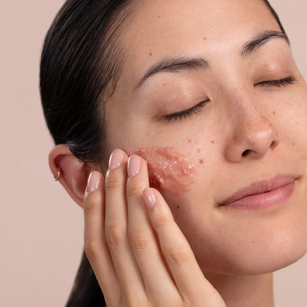 Eminence Organics Radish Seed Refining Peel - Image 3